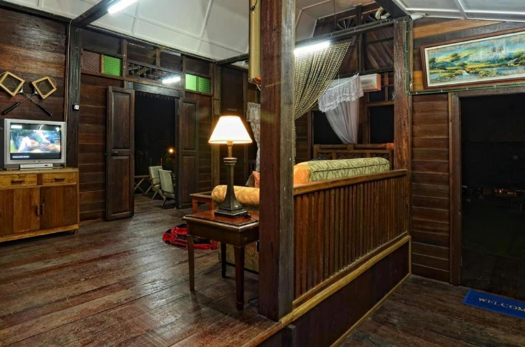 Oyo Home 90745 Desa Balqis Beach Resort Malacca Eksteriør bilde