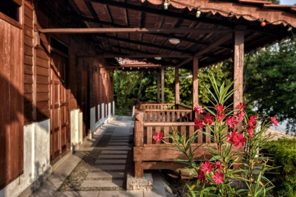 Oyo Home 90745 Desa Balqis Beach Resort Malacca Eksteriør bilde